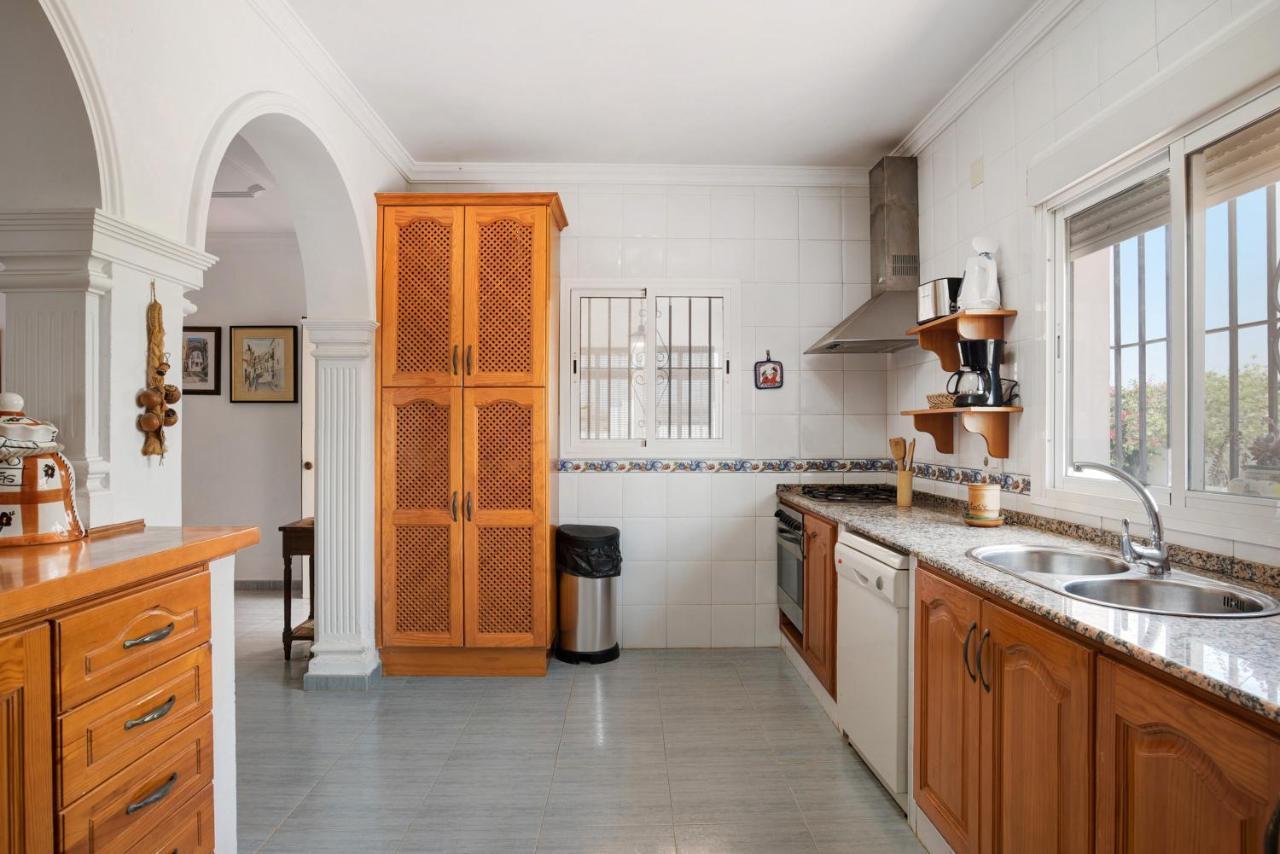 Villa Cruz Del Sur - Solo Familias Коніль-де-ла-Фронтера Екстер'єр фото